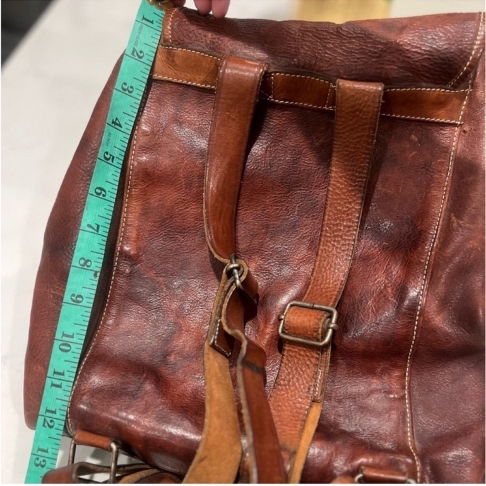 Vintage Banana Republic Rory Large Brown Distressed Leather Backpack Knapsack - Picture 10 of 10